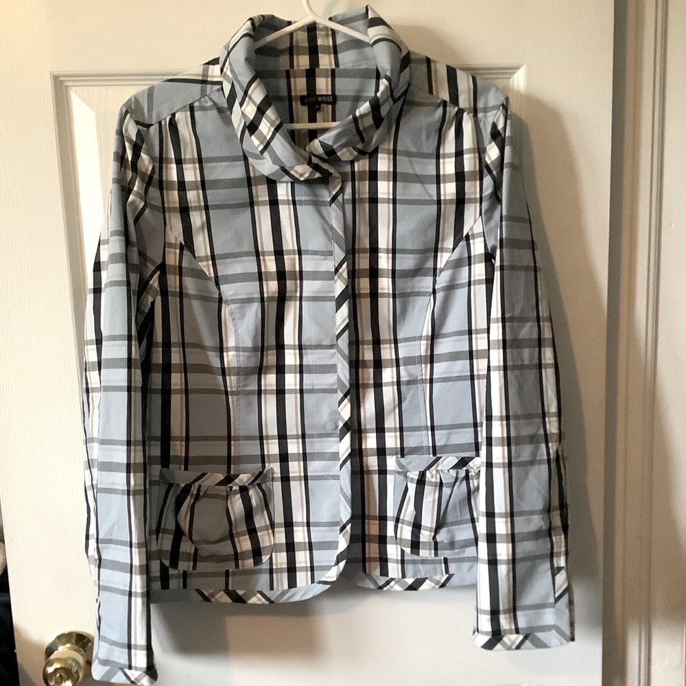Blue,white and tan coloured plaid blazer